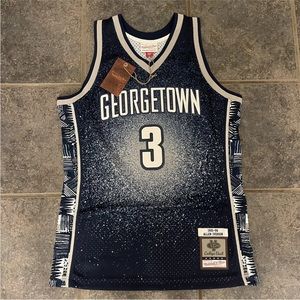 Mitchell & Ness 1995-96 Georgetown Hoyas Allen Iverson Swignman Jersey Medium M